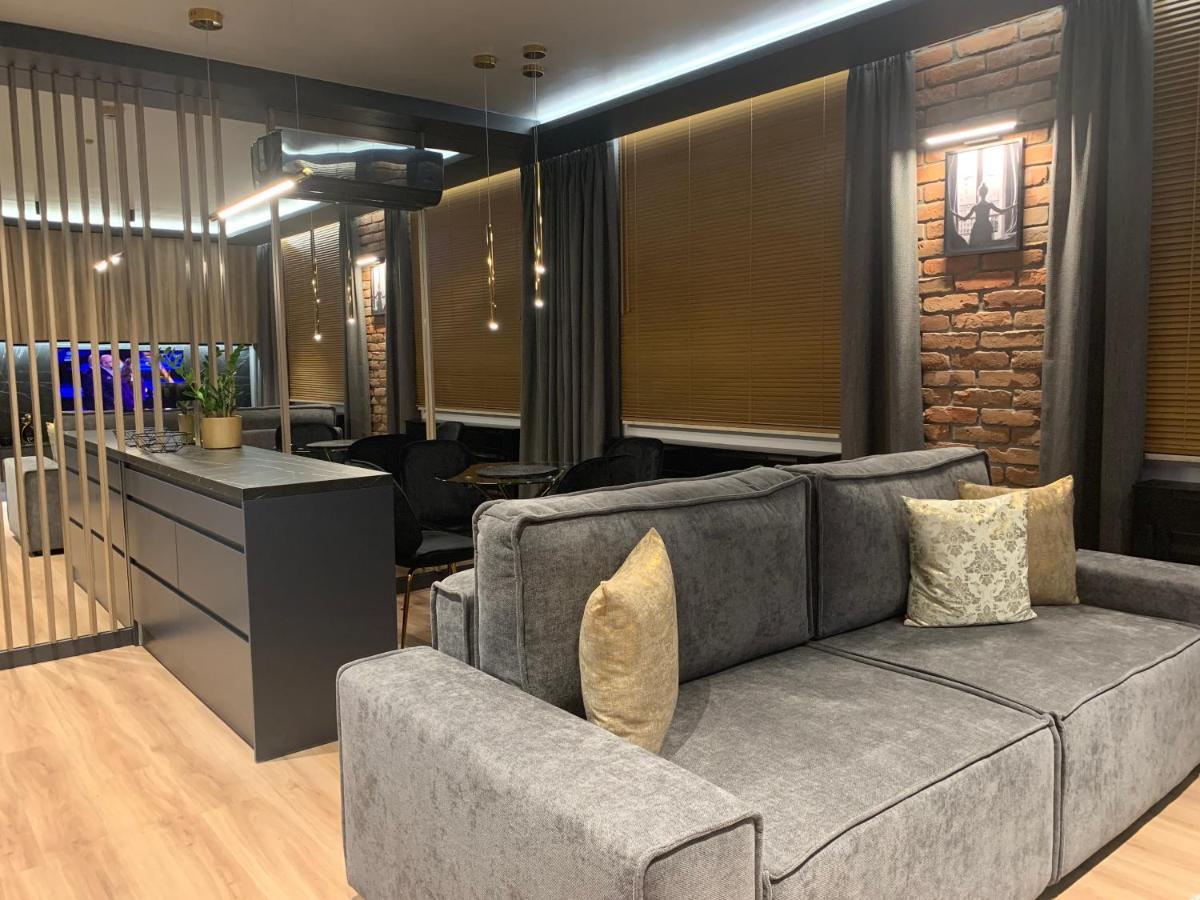 Luxury Apartament Wyszynskiego ラドム エクステリア 写真