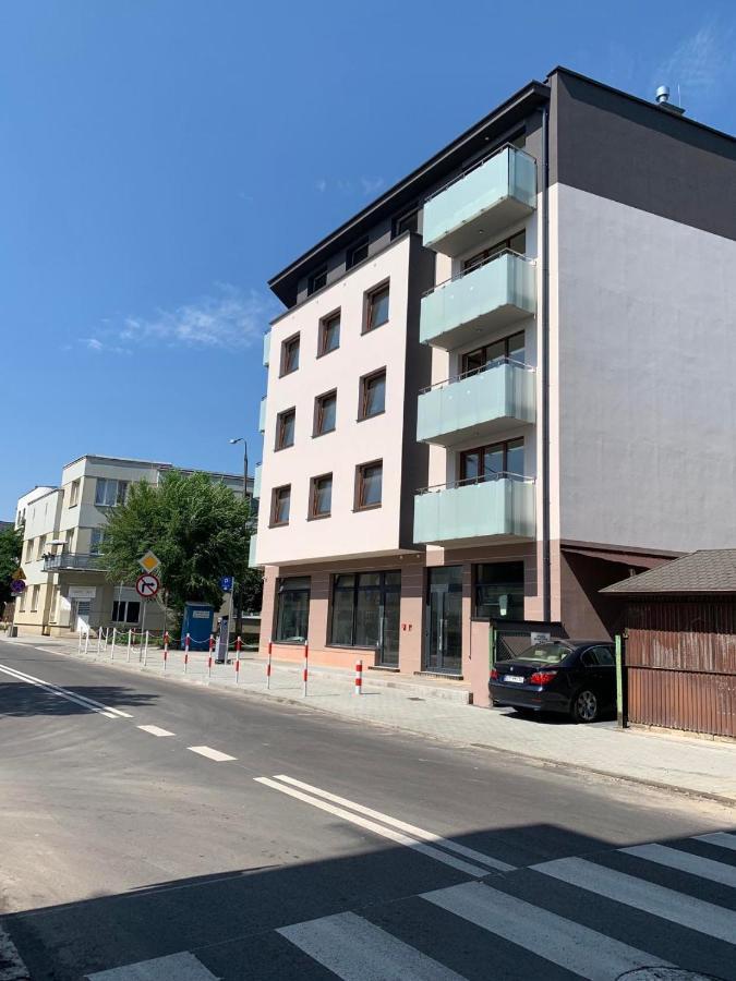 Luxury Apartament Wyszynskiego ラドム エクステリア 写真