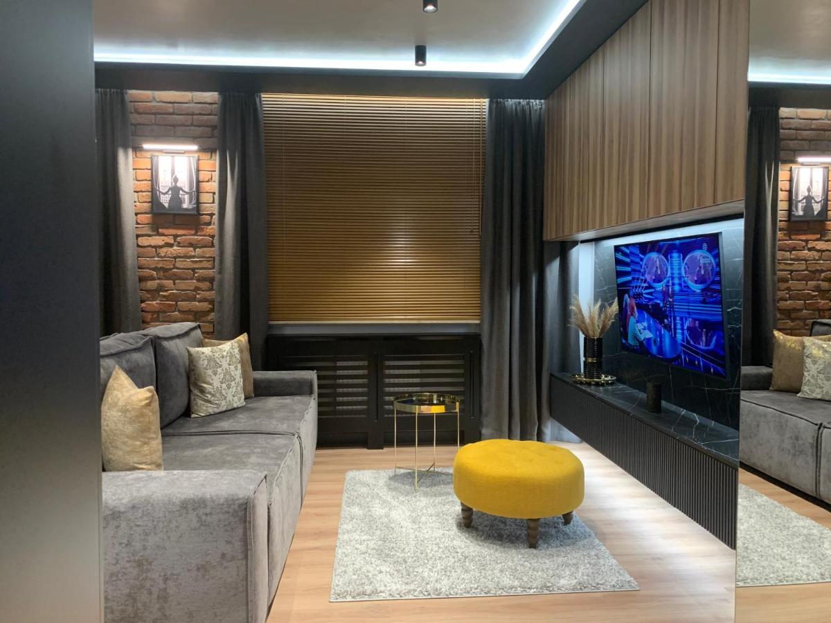 Luxury Apartament Wyszynskiego ラドム エクステリア 写真